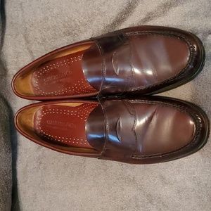 GH Bass and Company Weejuns Burgundy Men's Loafers  11 1/2 D